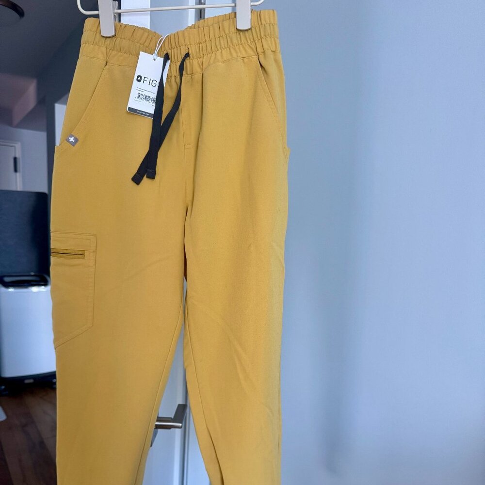 Figs Gold Scrub Pants, Woman, XS